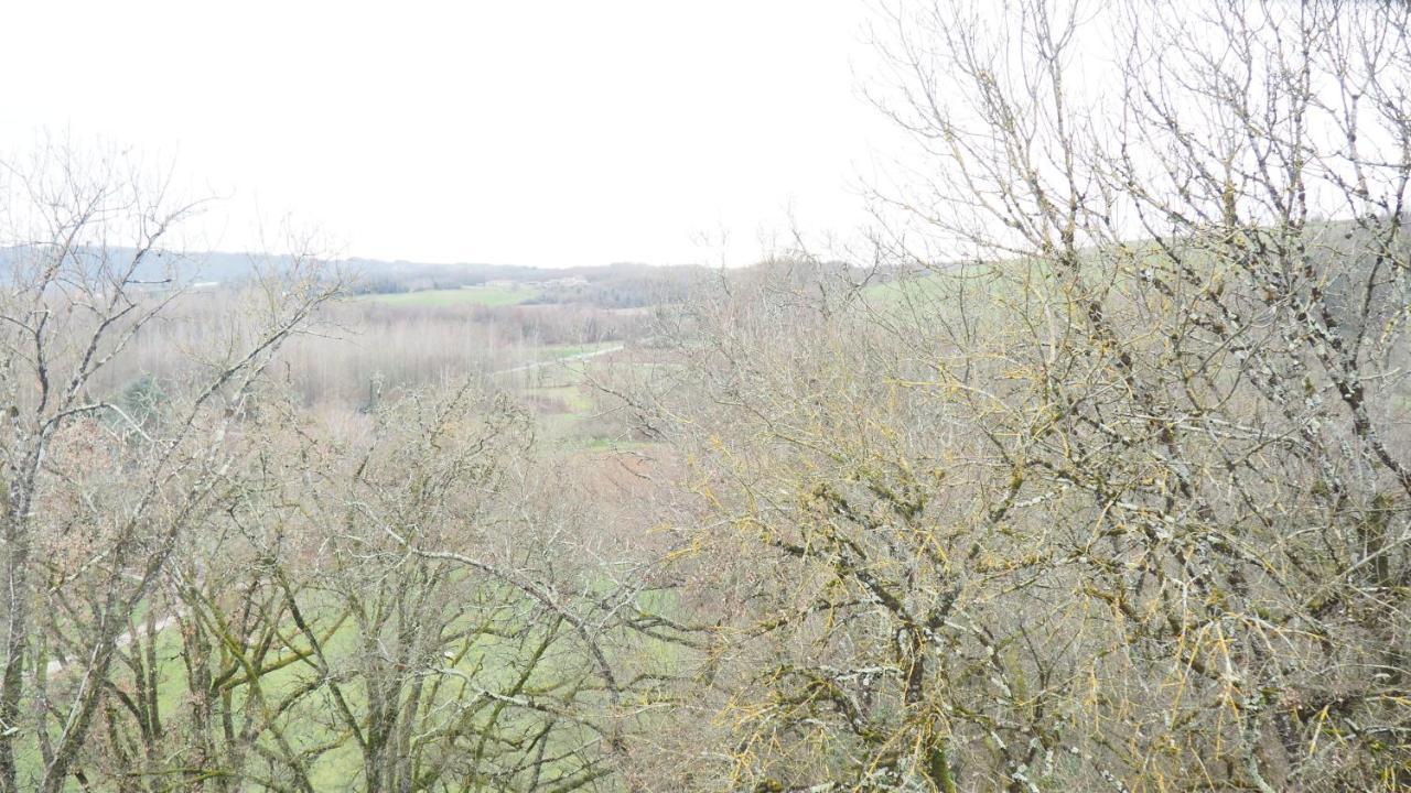La Garenne De Morestel Luaran gambar